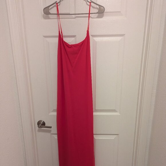 Aritzia Contour Maxi Dress - Picture 1 of 5